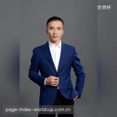 杨露建